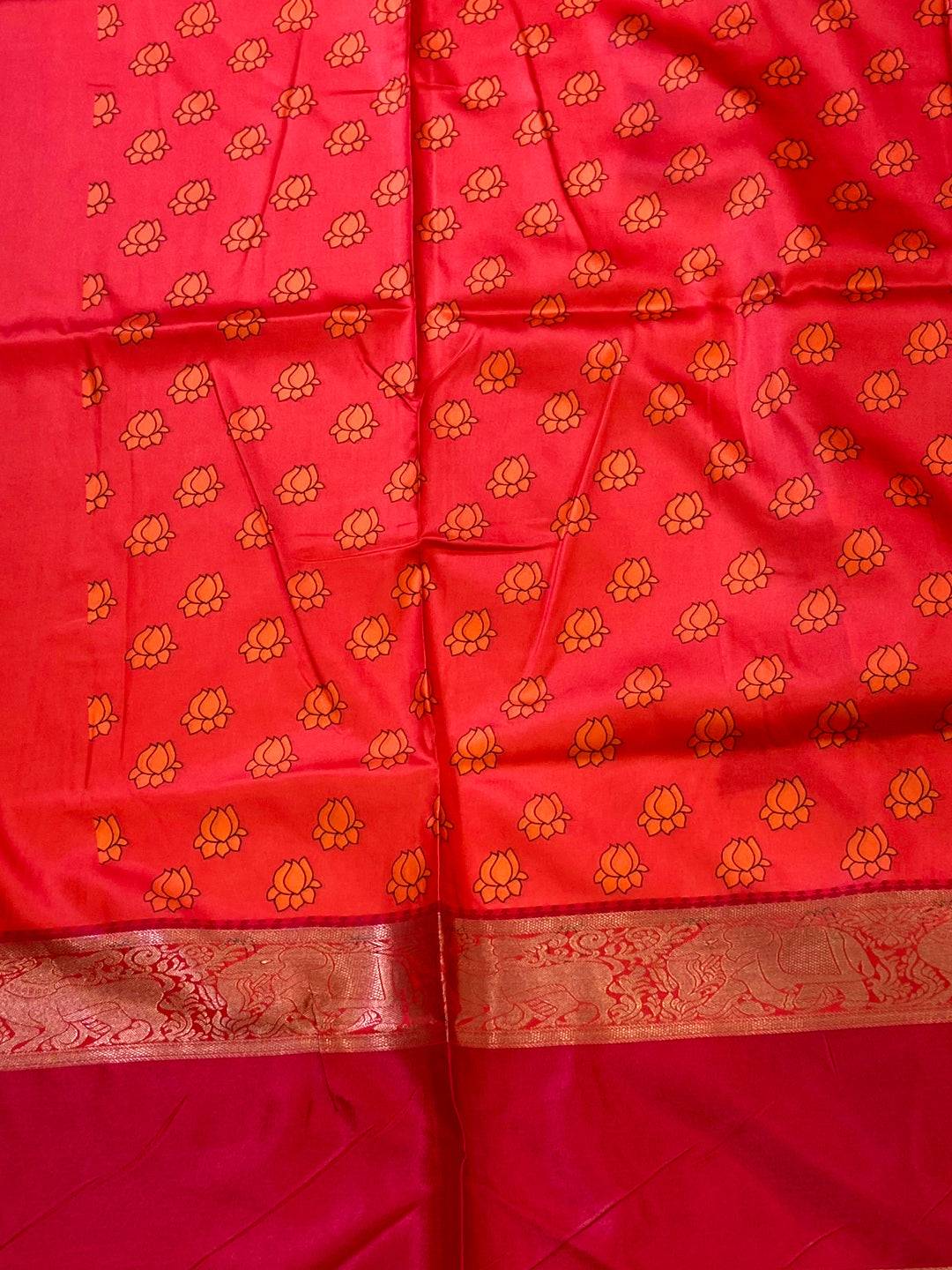 Graceful Cream Banarasi Silk Kalamkari Saree