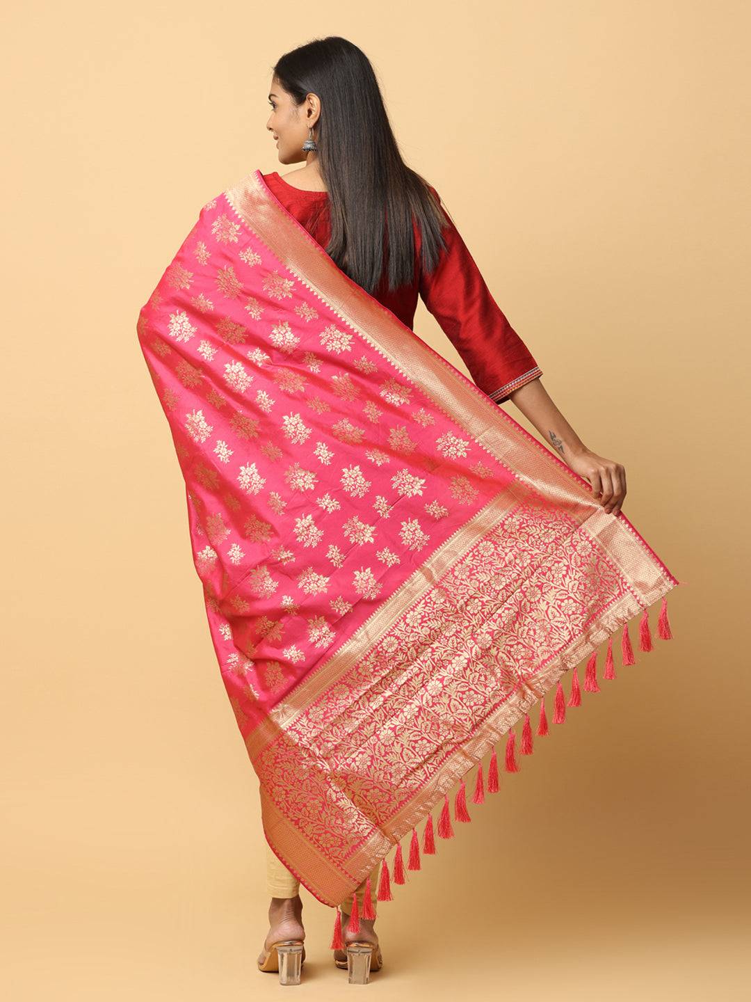 Back view of woven Rani silk blend dupatta