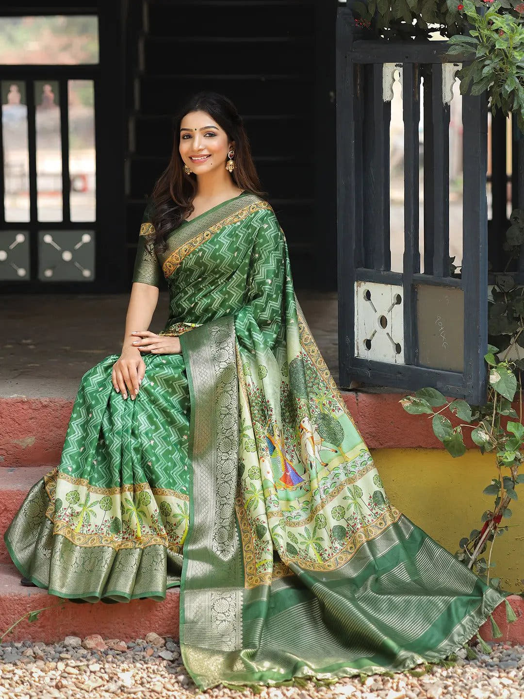 Green Colour Visocse Dola Silk Saree with Pichwai Print