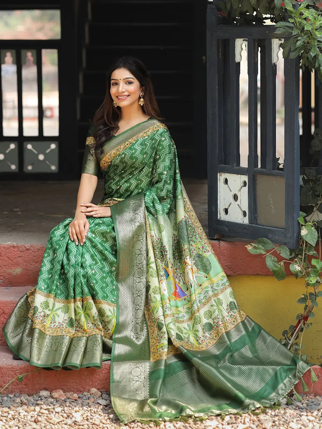 Green Colour Visocse Dola Silk Saree with Pichwai Print