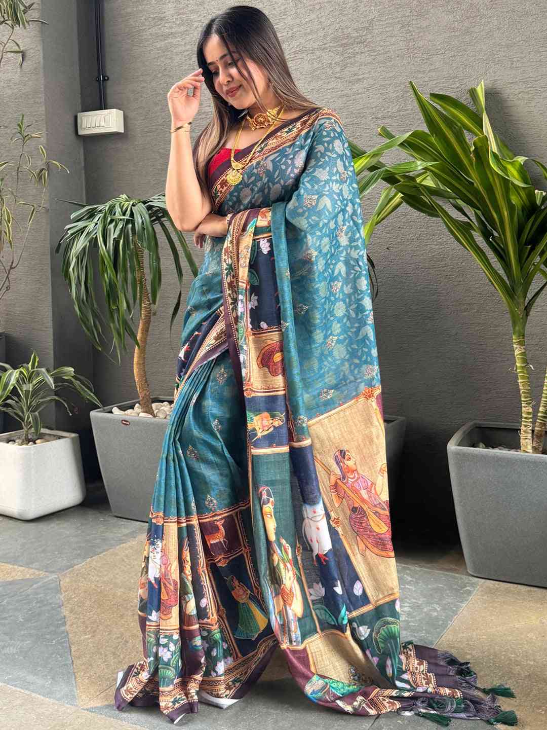 Firozi saree with digital print and detailed border
