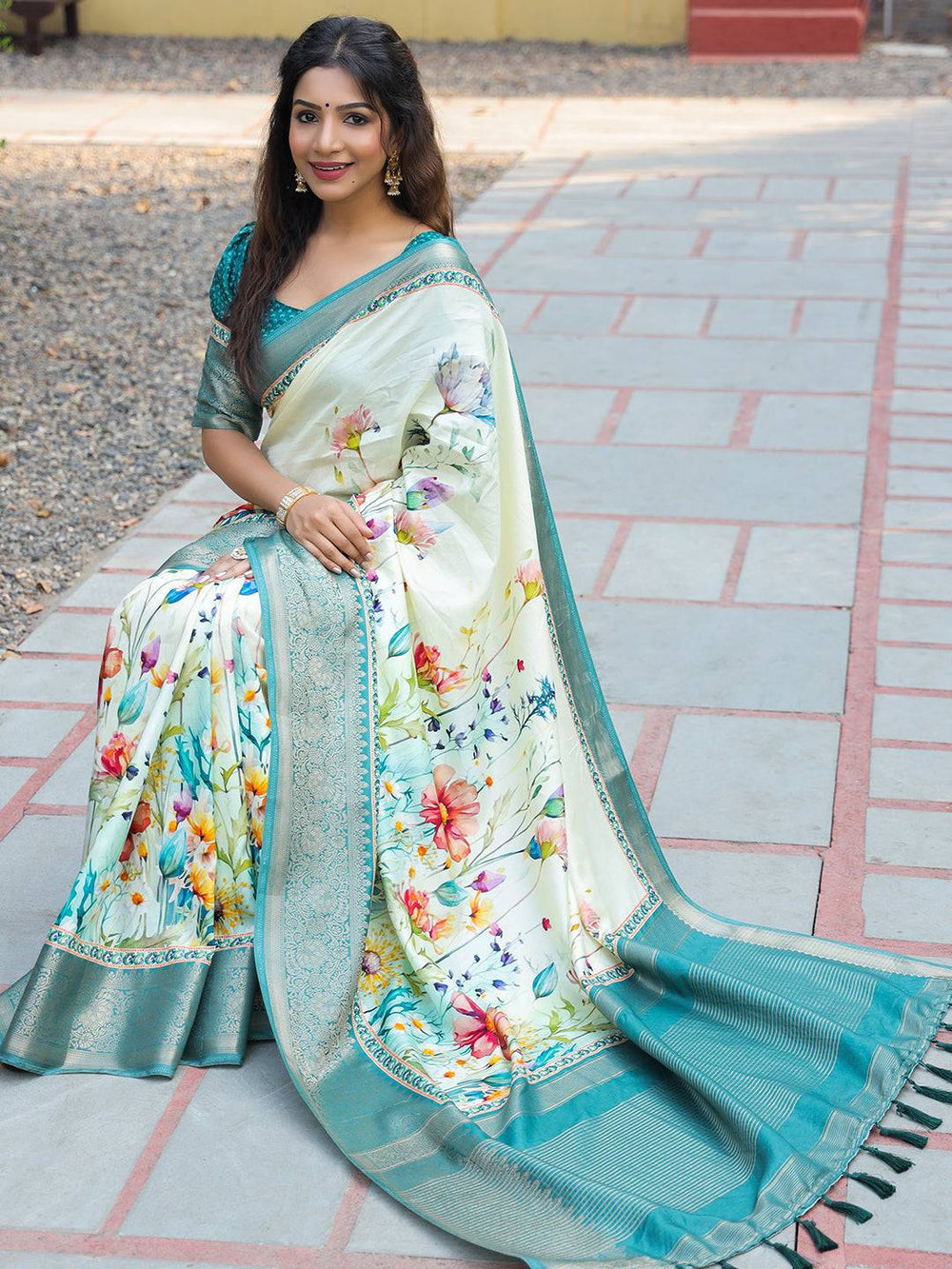 Light Green Colour Phulkari Design Zari Weaving Pallu Saree