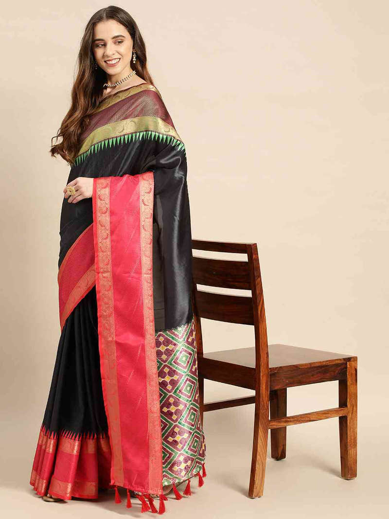 Exclusive Ganga Jamuna Pattu Border Banarasi Soft Silk Saree