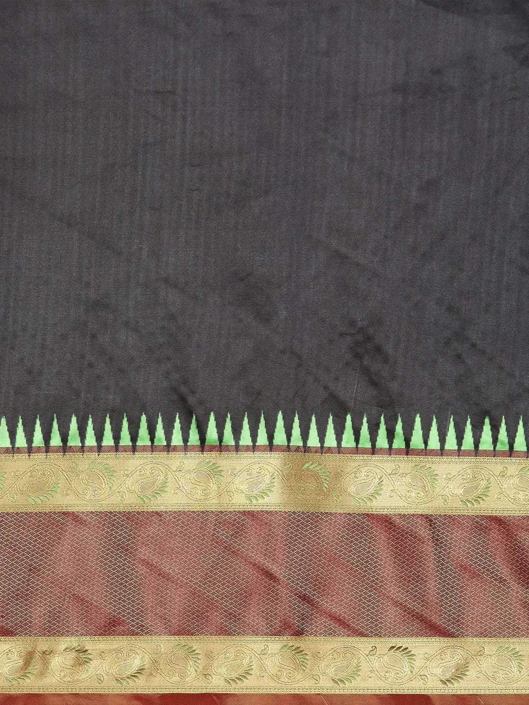 Ganga Jamuna Pattu Border Banarasi Soft Silk Saree