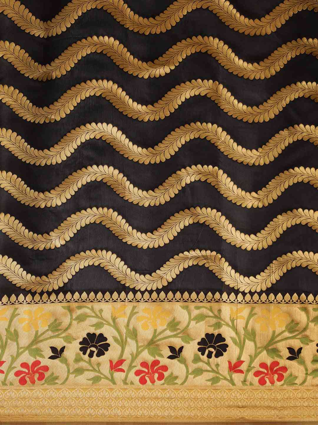 Banarasi Honey Yellow Colour Geometric Silk Saree