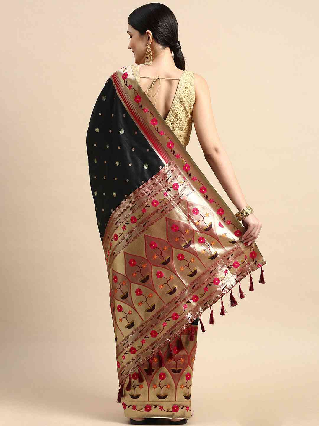 Exquisite Yevla Paithani Minakari Work Silk Saree