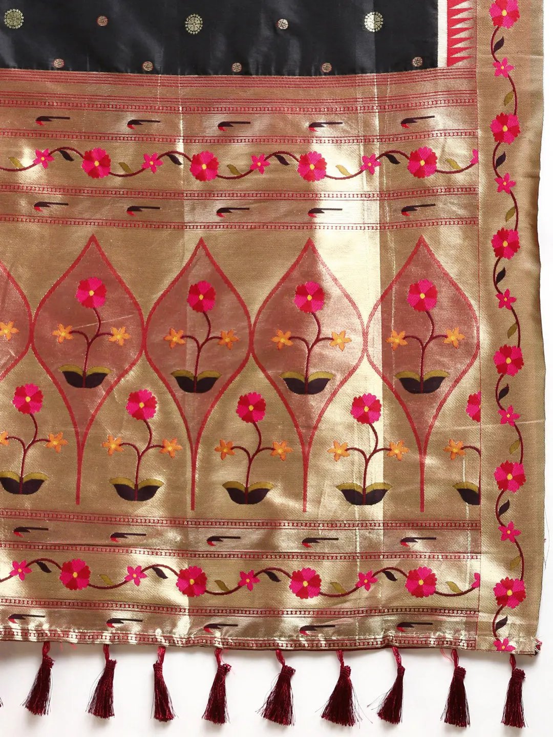 Exquisite Yevla Paithani Minakari Work Silk Saree