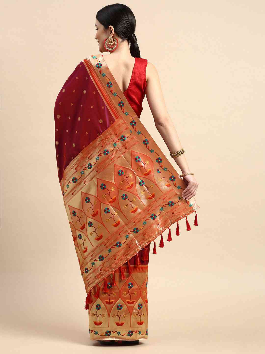 Exquisite Yevla Paithani Minakari Work Silk Saree
