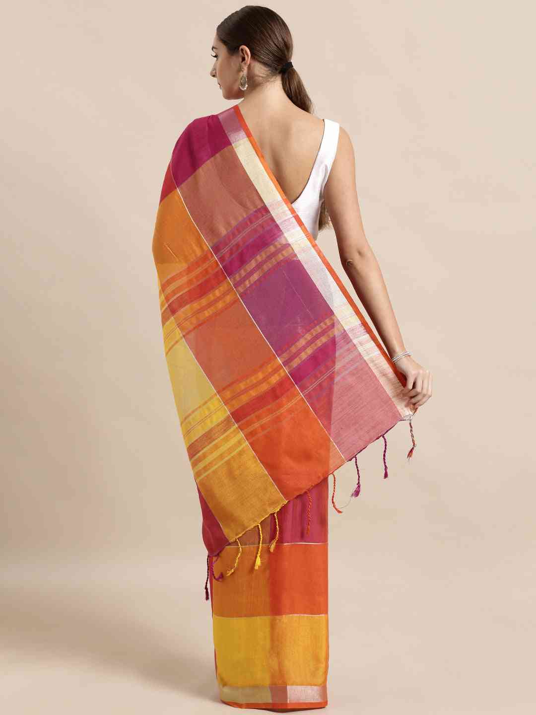 Stylish Linen Blend Checked Banarasi Saree in Red Colour