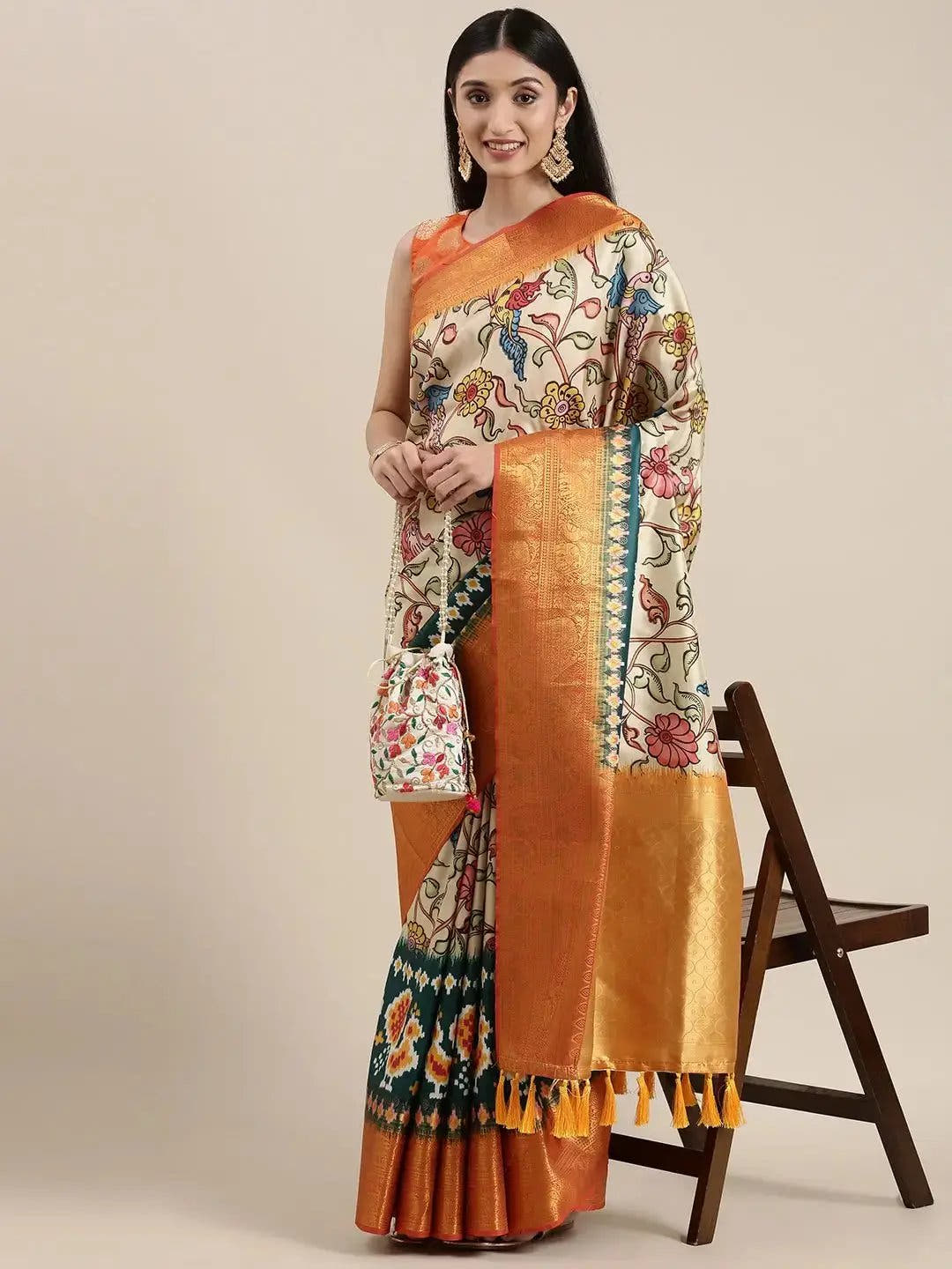 Kanjivaram Zari Silk Saree With Ethnic Motifs