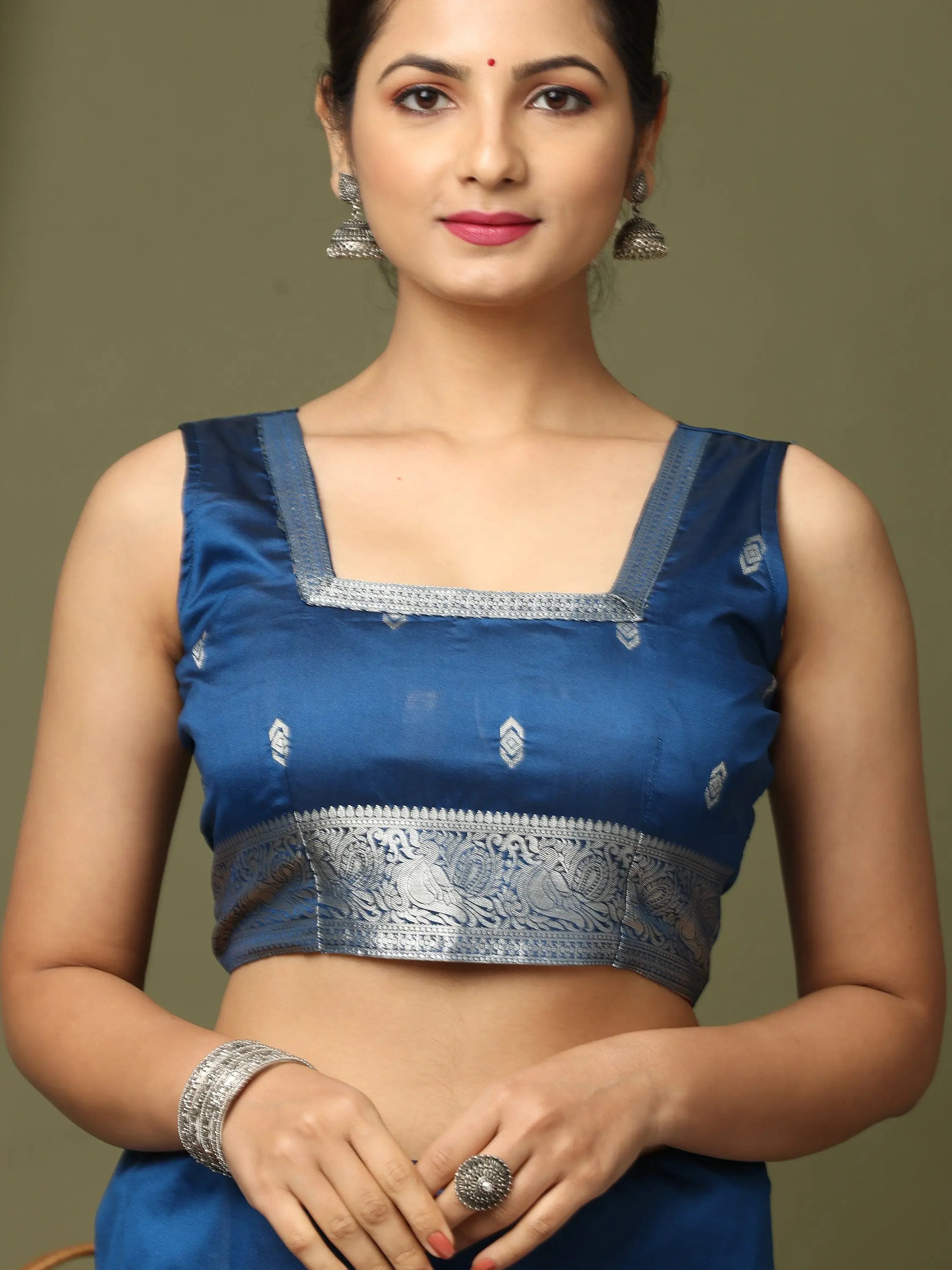 Soft Silk Woven Design Zari Kanchi Blend Banarasi Saree