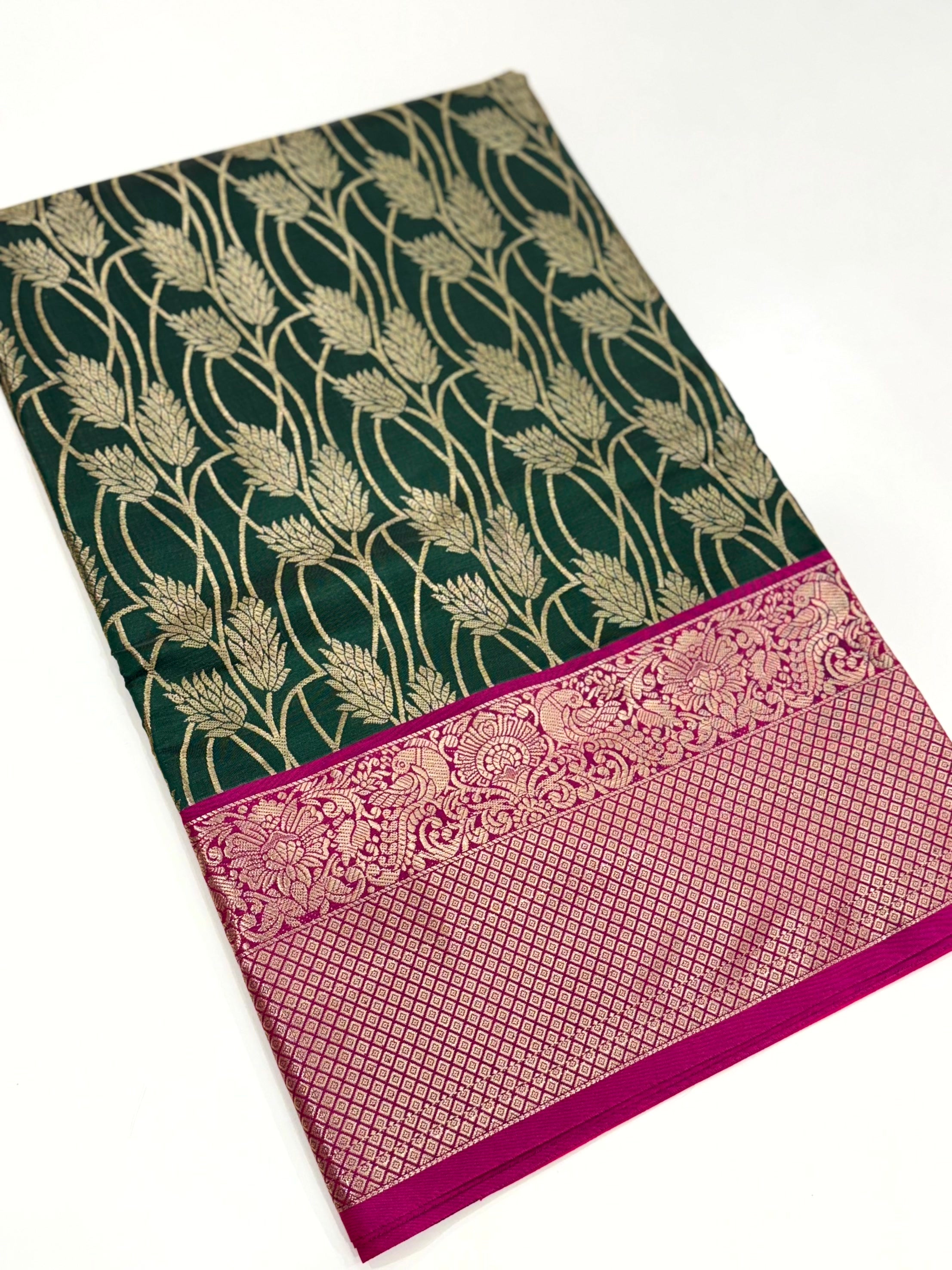 Green Kanjivaram Silk Golden Zari Weaving Saree