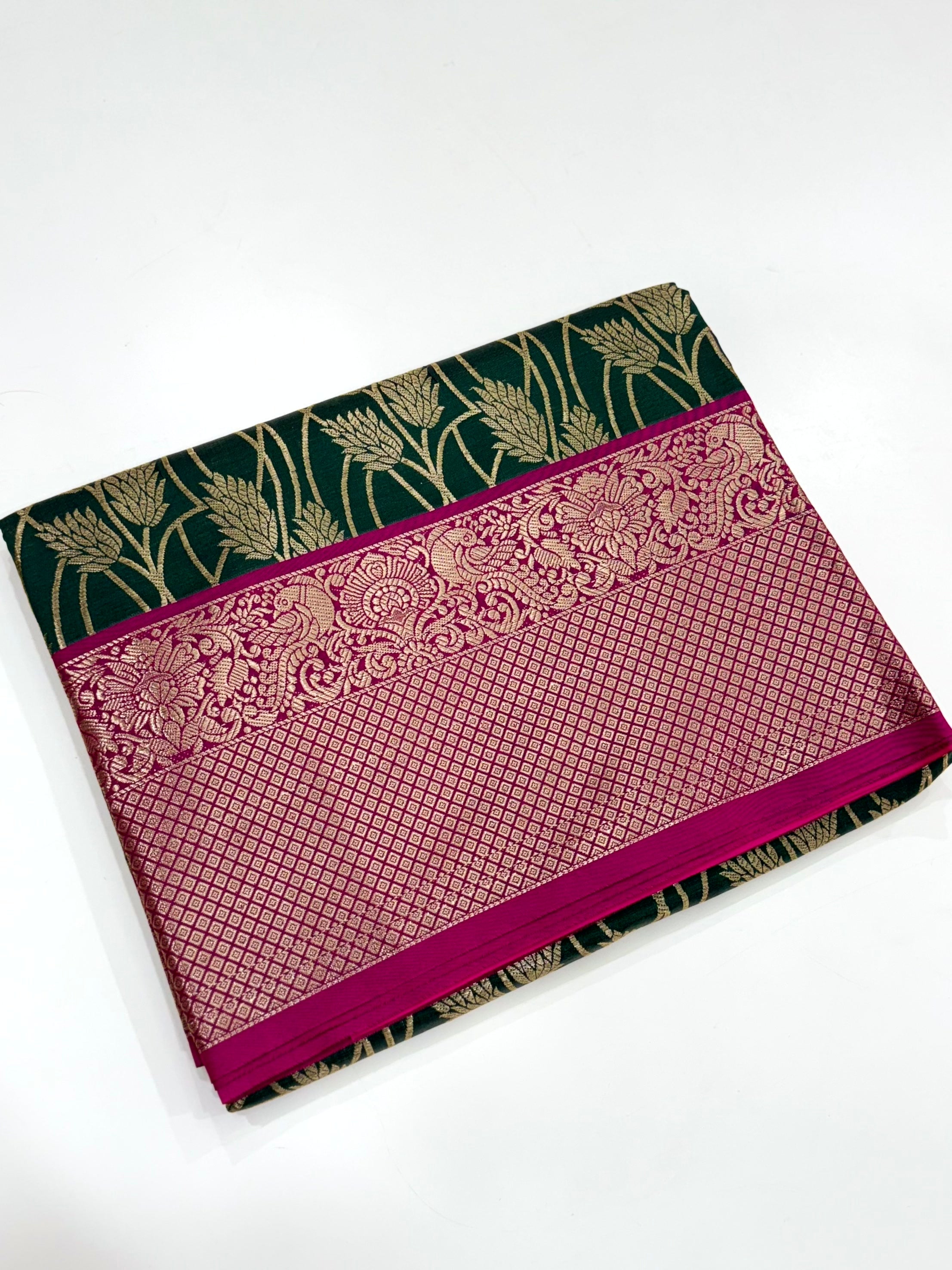 Green Kanjivaram Silk Golden Zari Weaving Saree