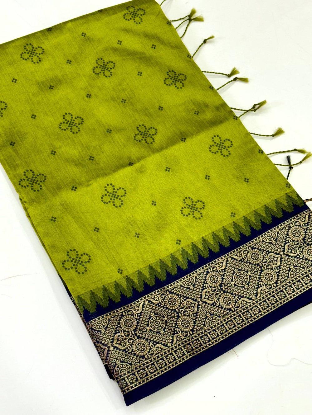 Green Crystal Raw Silk Kanchi Pattu Saree