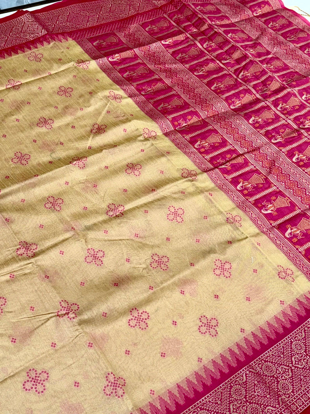 Cream Crystal Raw Silk Kanchi Pattu Saree