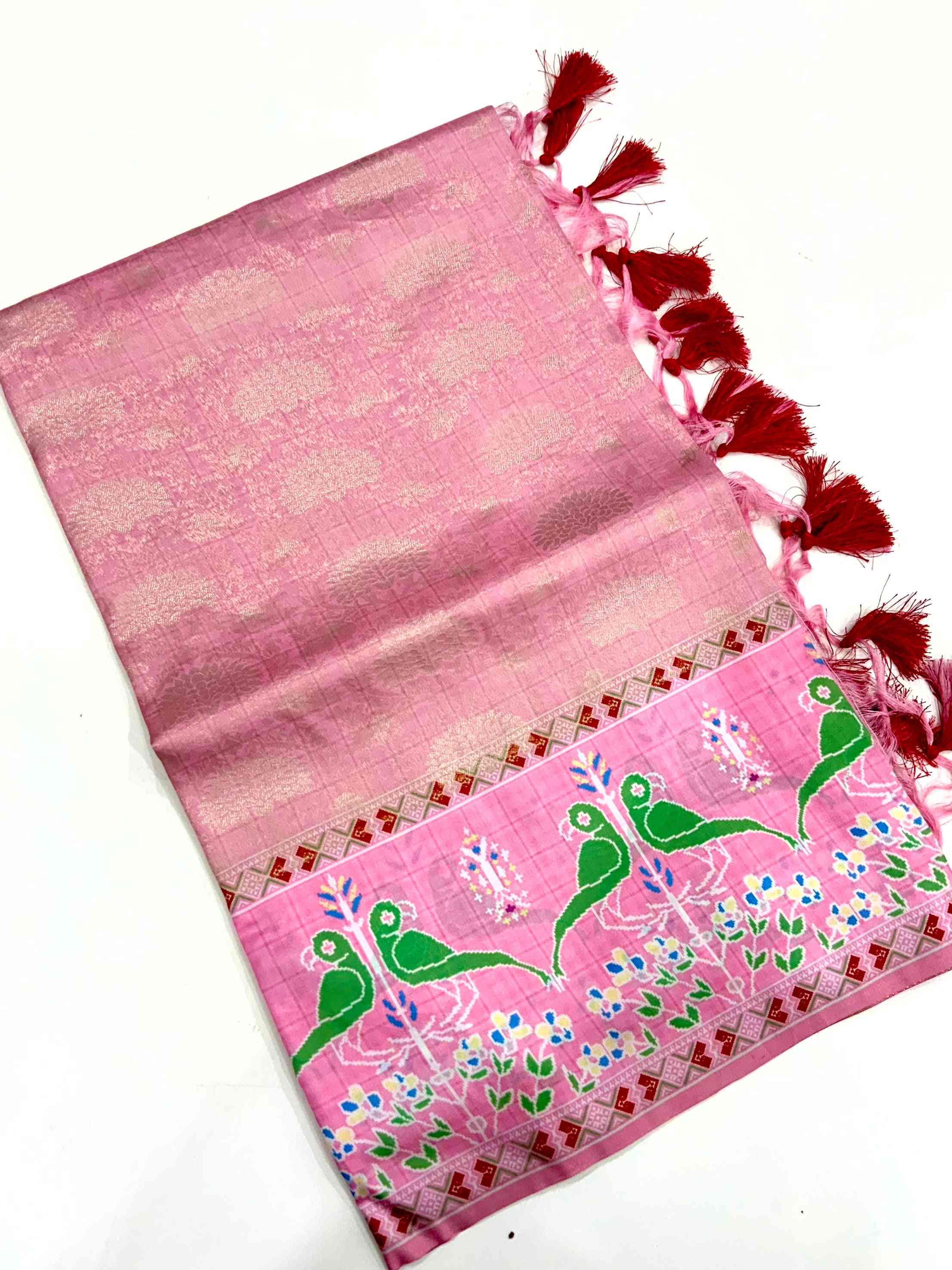 Vibrant Pink Silk Blend Geometric Print Saree