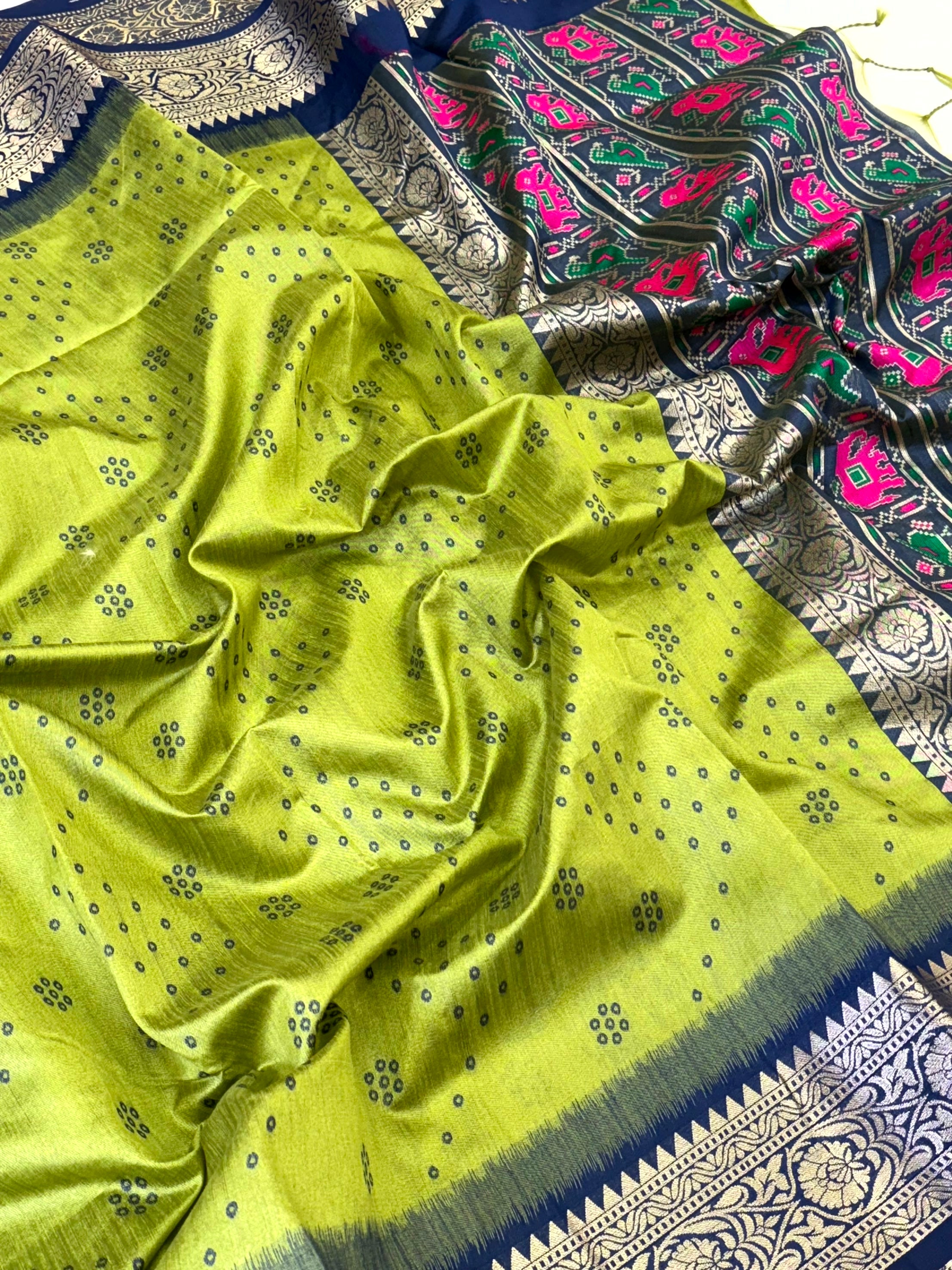 Green Bandhej Pochampally Raw Silk Saree