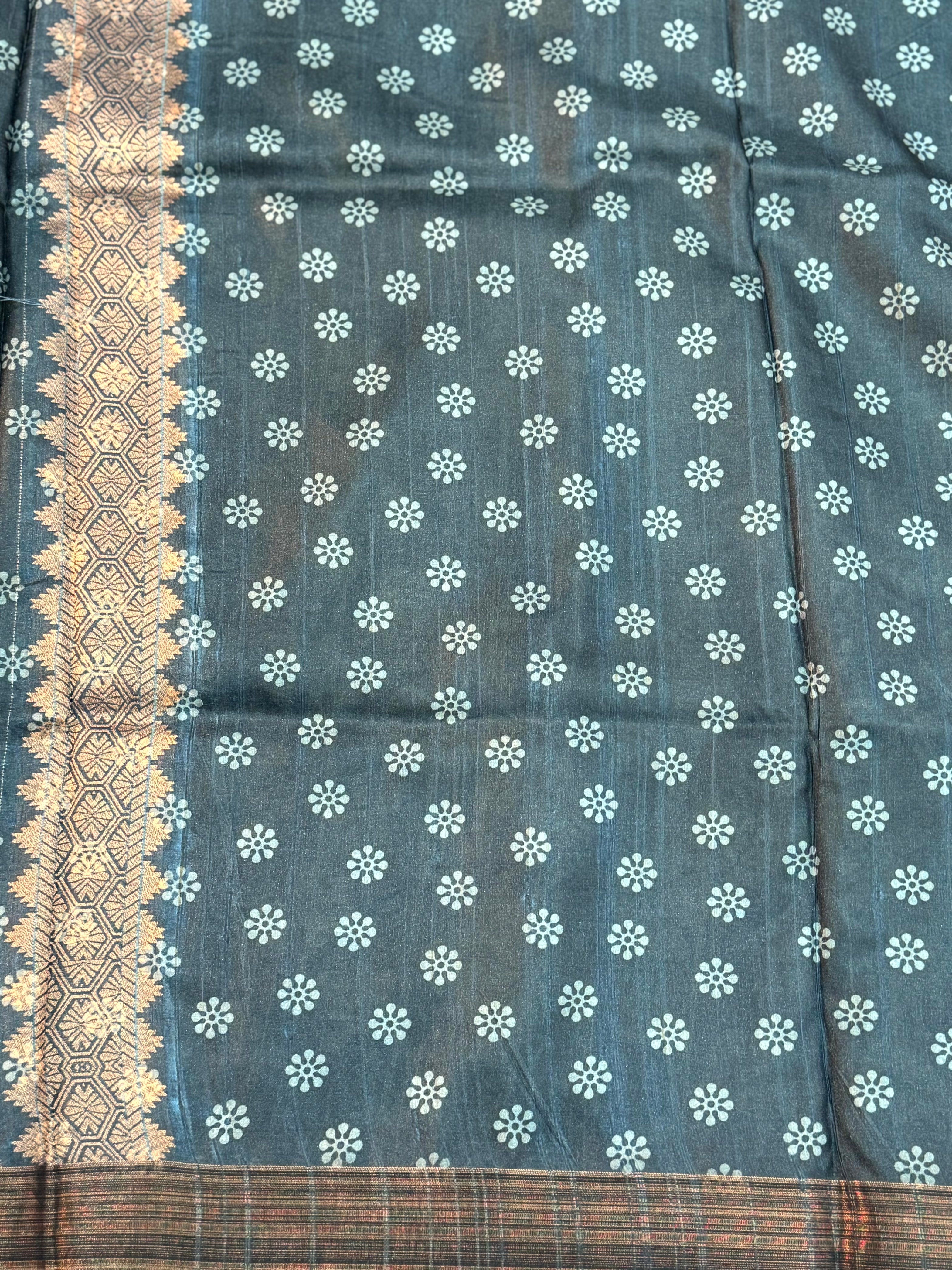 Elegant Grey Soft Ghicha Saree