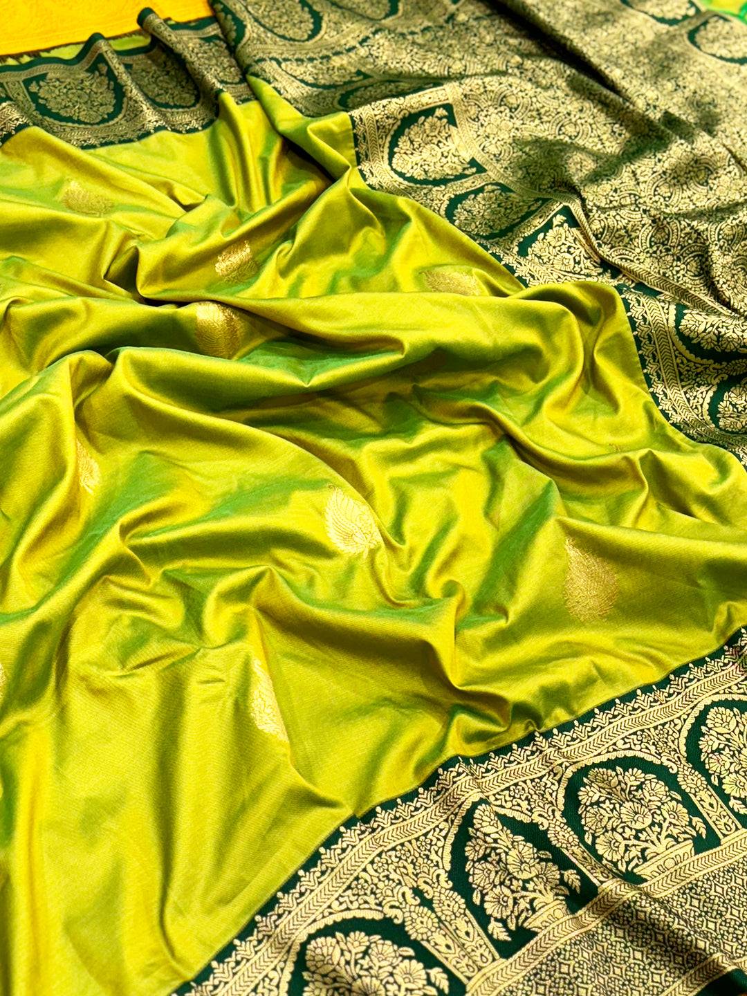 Graceful Soft Silk Swan Motif Saree