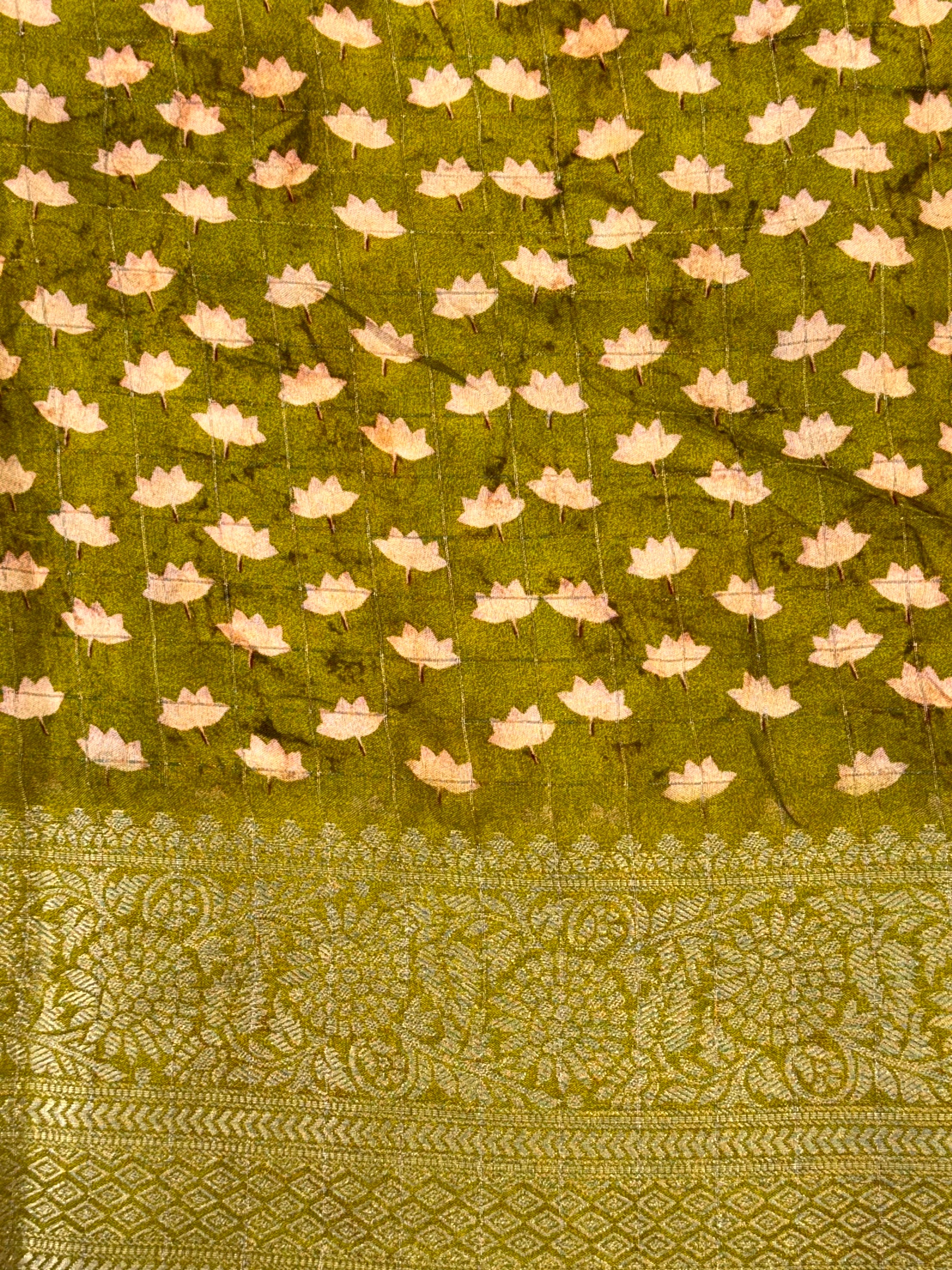 Regal Pure Viscose Dola Check Saree