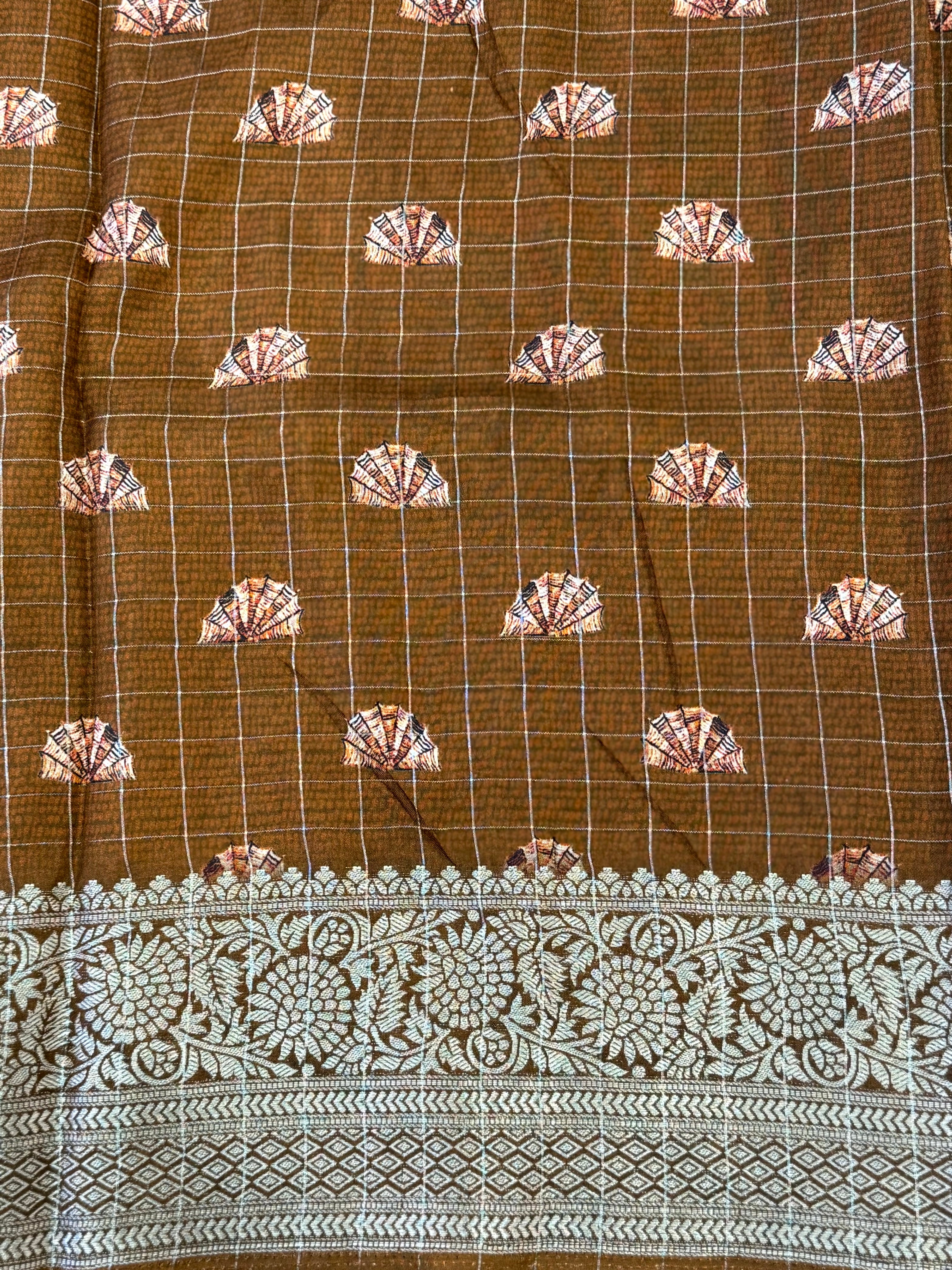Tradition Pure Viscose Dola Check Saree