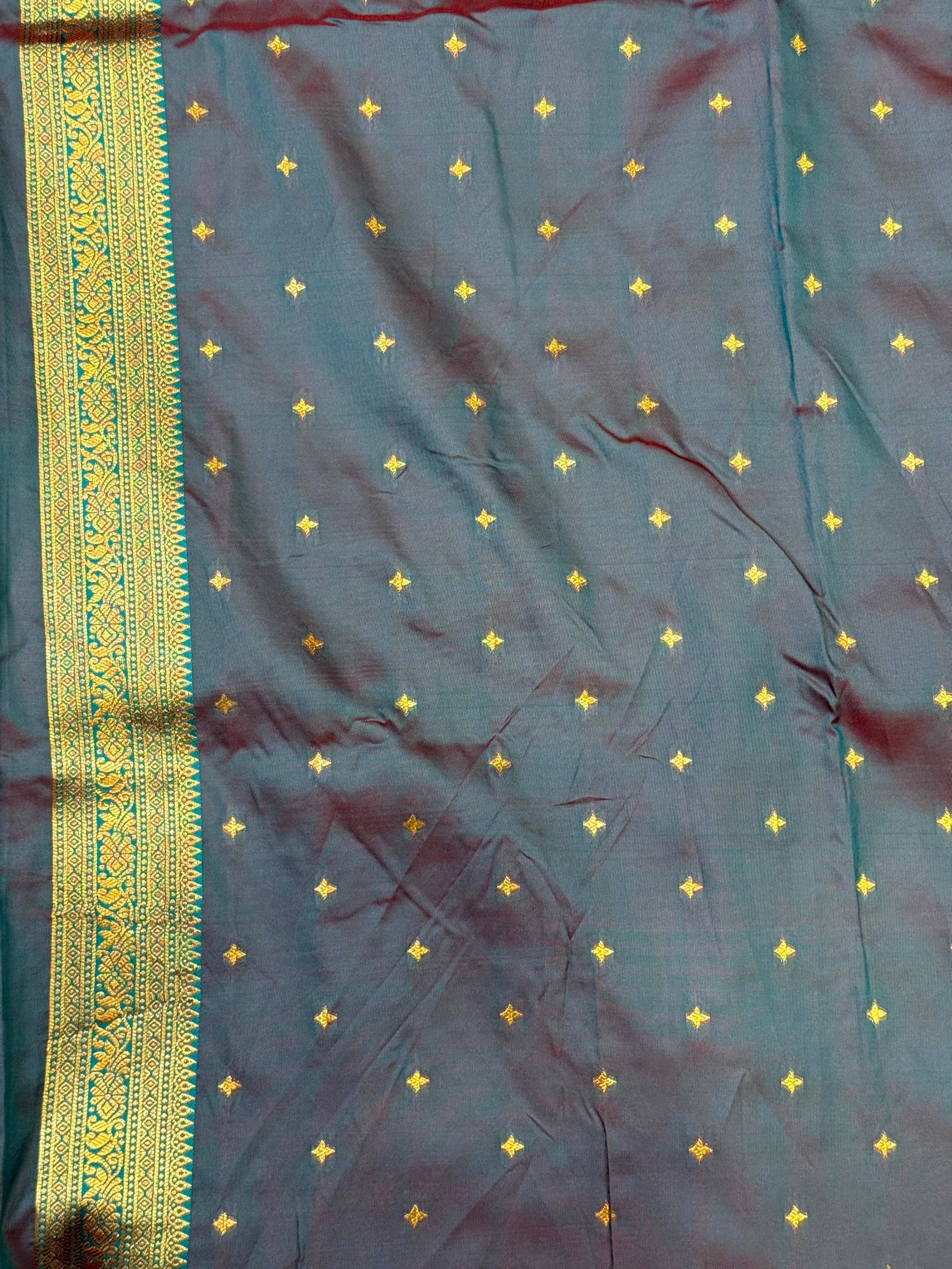 Opulent Dual Tone Gold Zari Saree