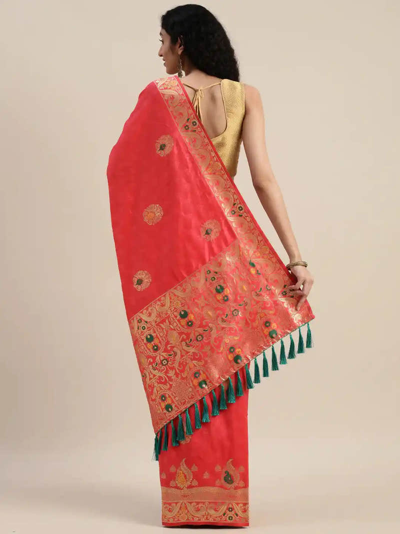 Kanjivaram Gajari Colour Ethnic Motifs Silk Saree