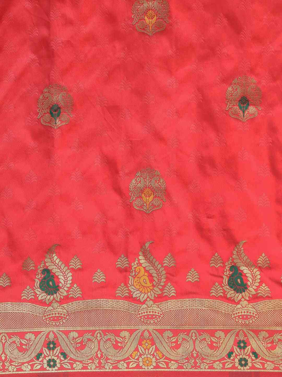 Stylish Kanjivaram Gajari Colour Ethnic Motifs Silk Saree