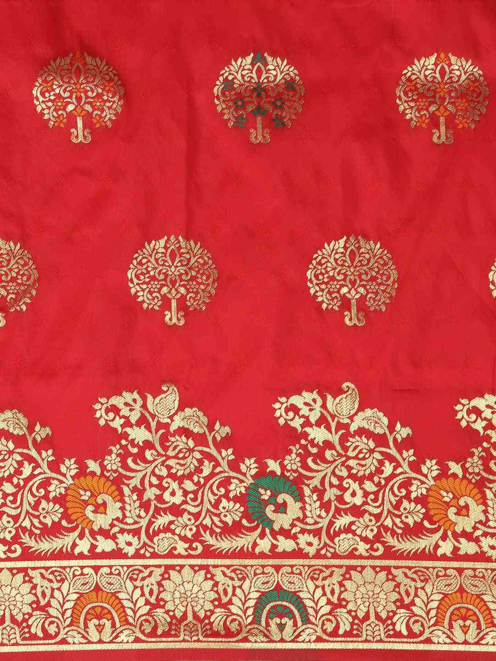 Kanjivaram Silk Sarees With Luxurious Zari Border