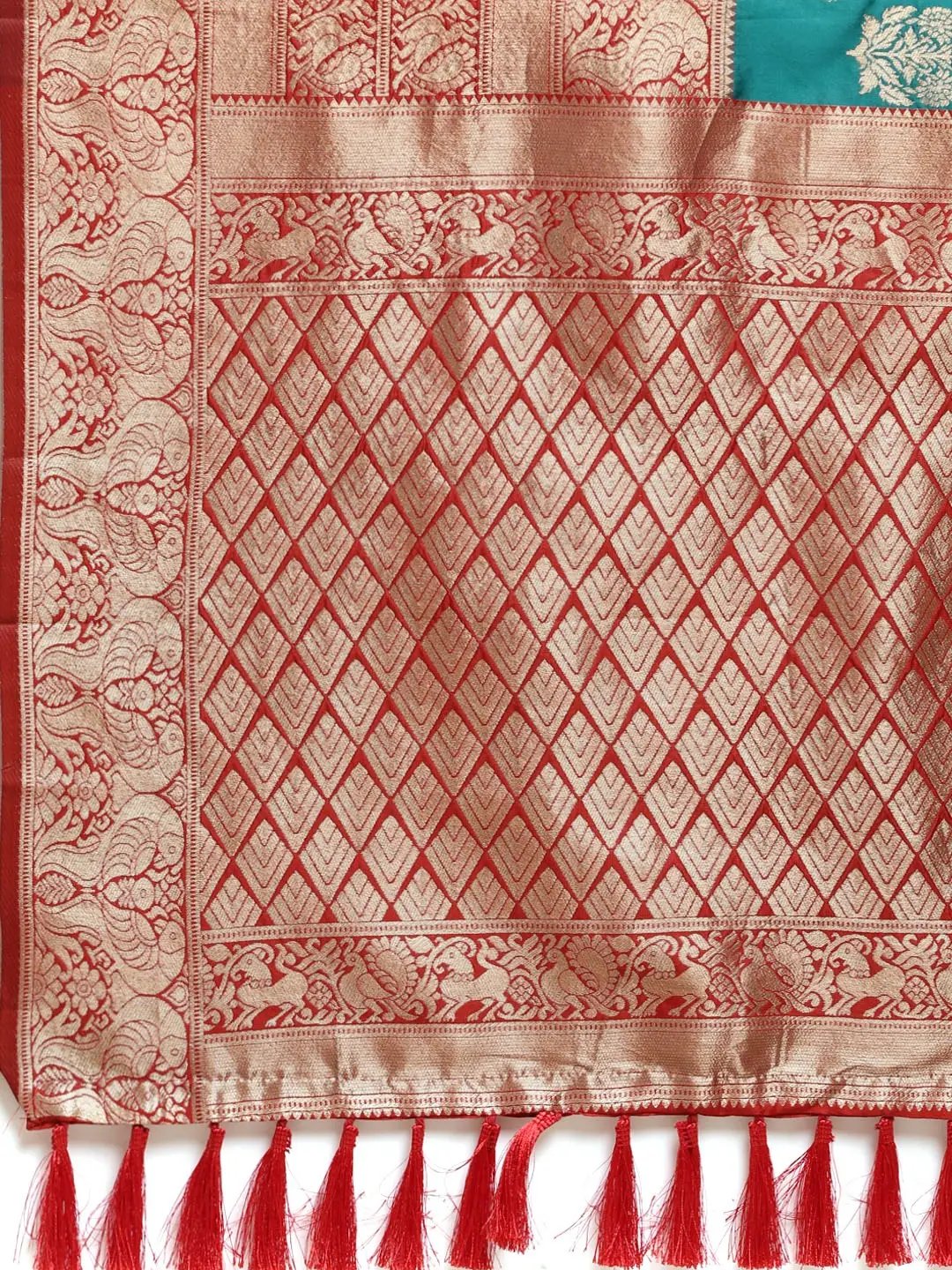 Exclusive Banarasi Katan Silk Butti Motif Saree | Vastranand