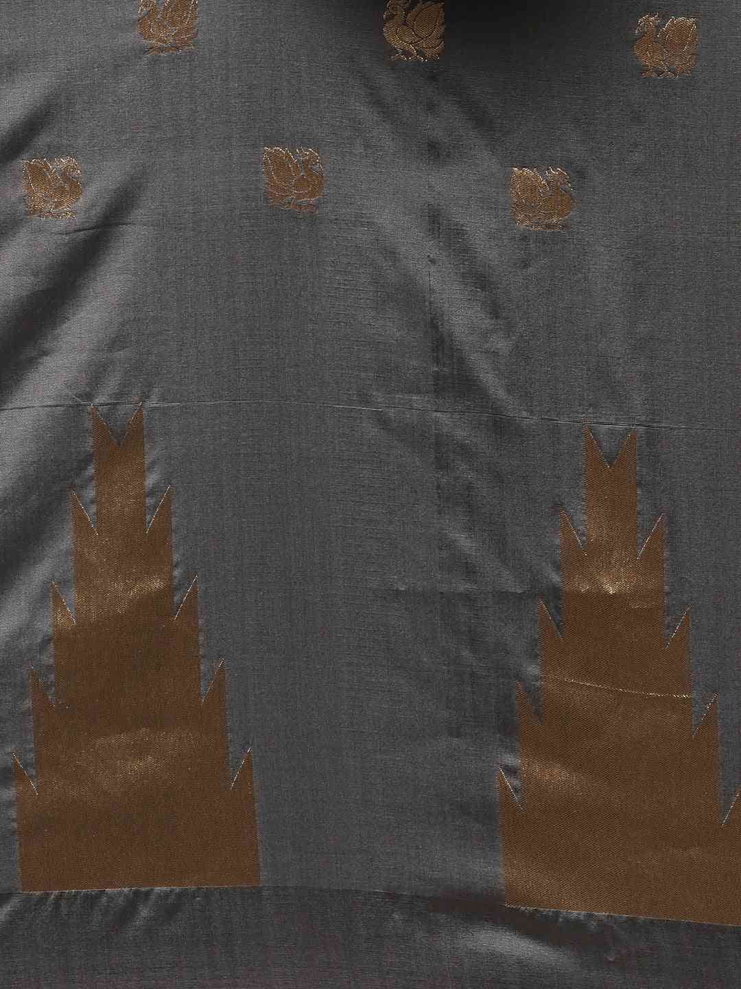 Exclusive Geometric Print Zari Silk Banarasi Saree