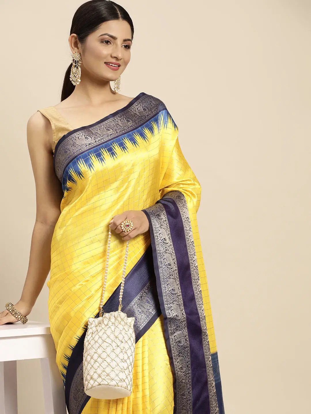 Banarasi Silk Gadwal Pattu Saree With Zari weaving