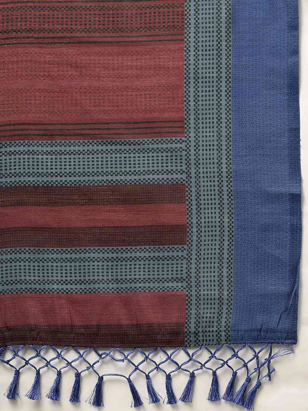Beautiful Silk Saree With Geometric Prints