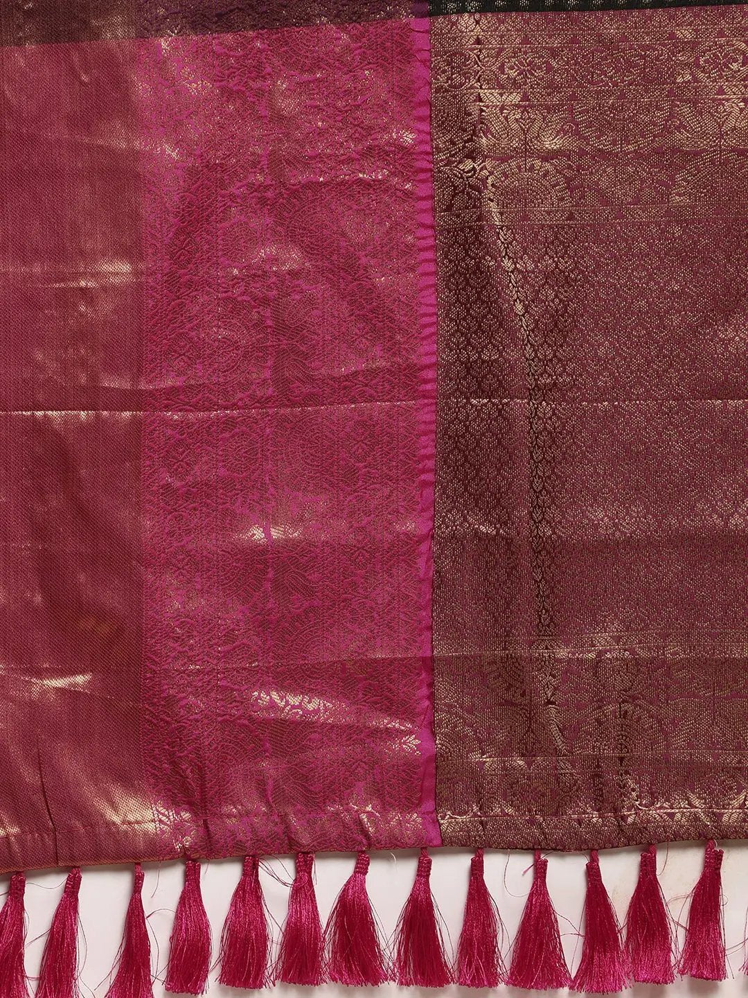 Latest Banarasi Woven Design Saree With Zari Border