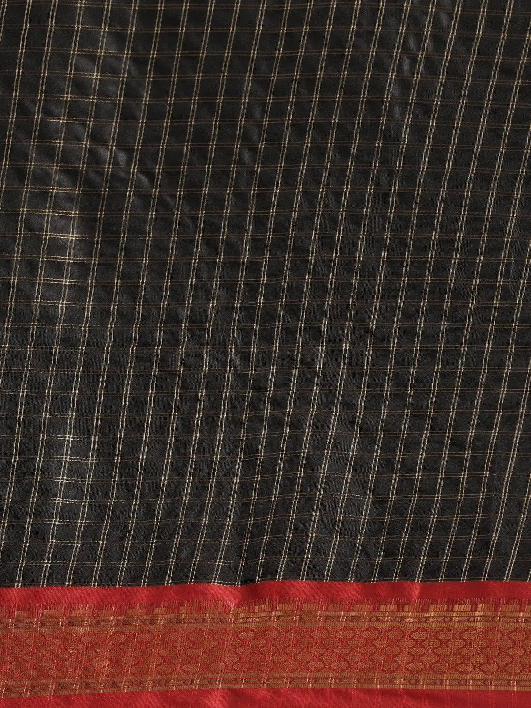 Uppada Cotton Silk Saree With Self Butti
