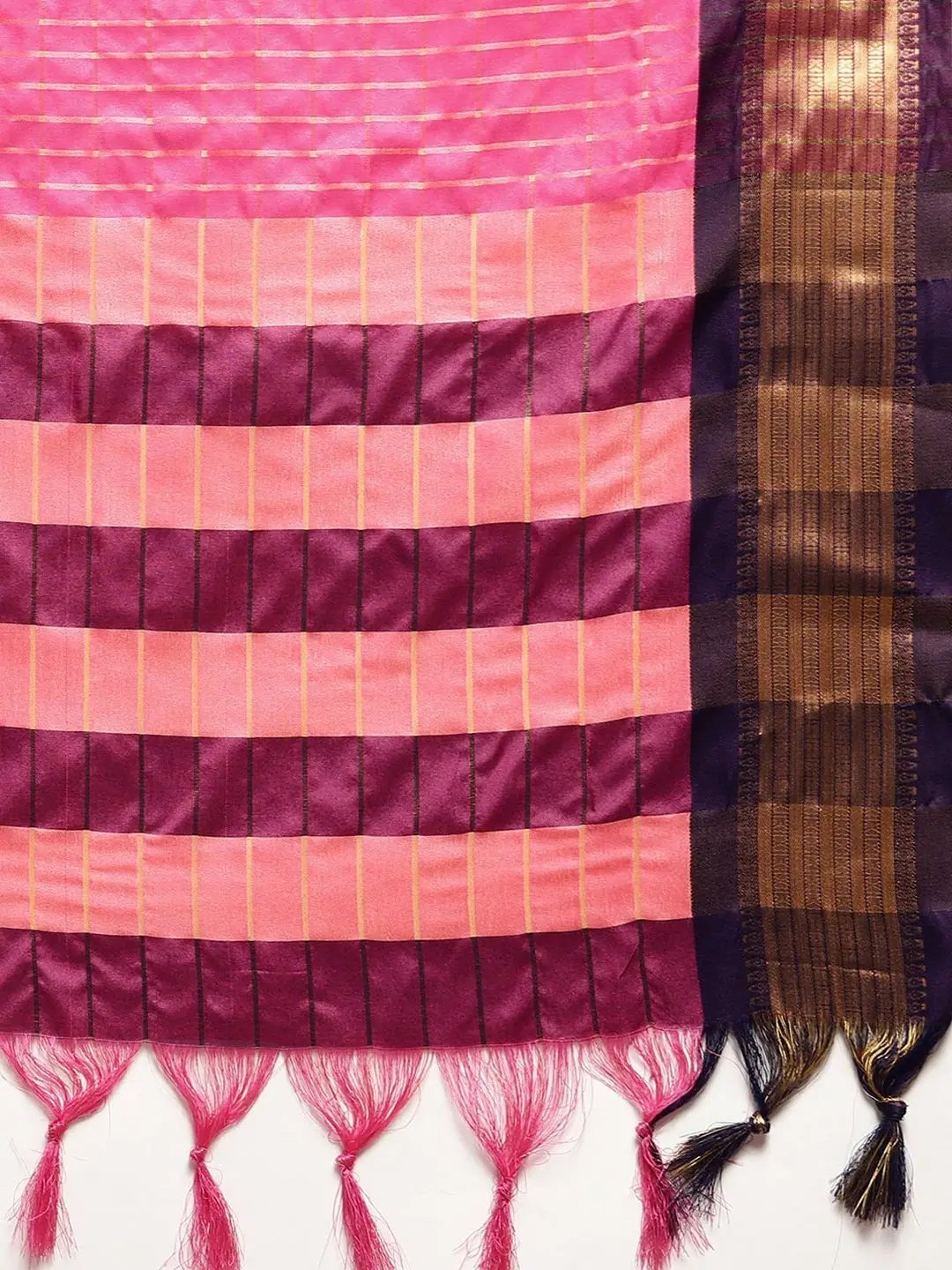 Uppada Cotton Silk Saree With Self Butti