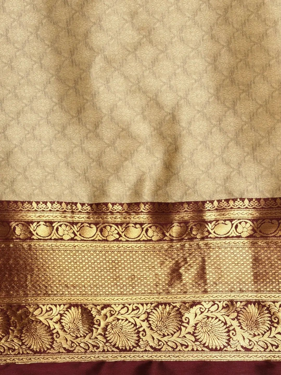 Uppada Cotton Silk Saree With Self Butti