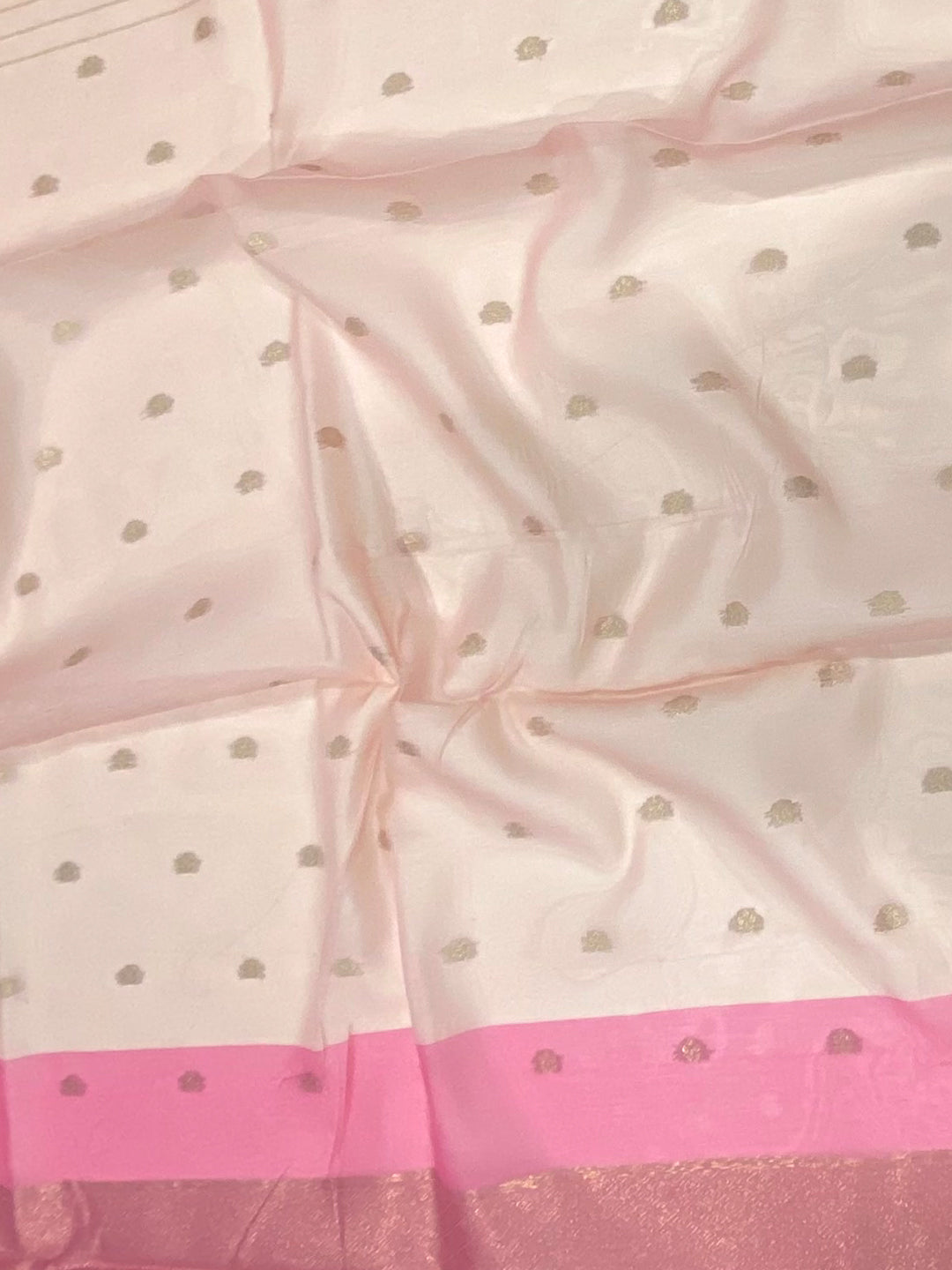 Daisy Pink Flower Vely Print Saree