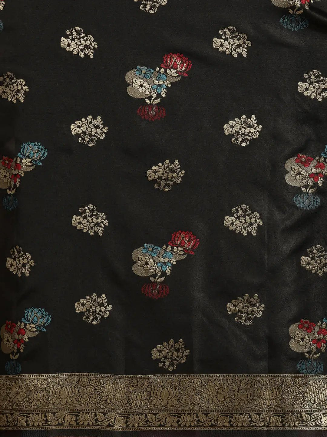 Stylish Silk Banarasi Saree With Woven Design