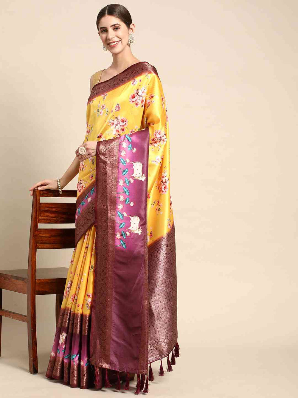 Soft Gadhwal Patti Woven Flower Pichwai Print Banarasi Saree