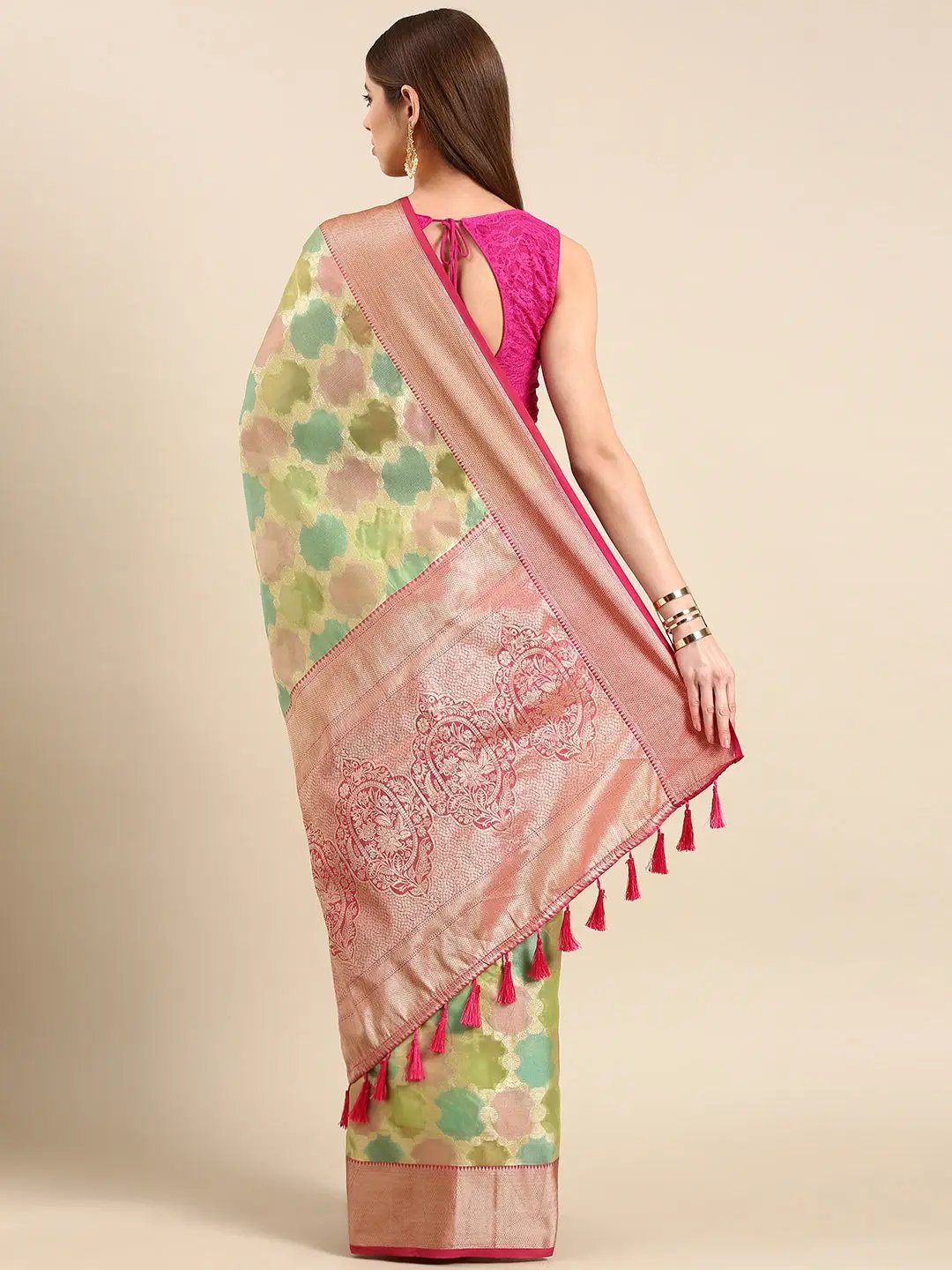 Soft Silk Kanjivaaram Saree With Ethnic Motif Border