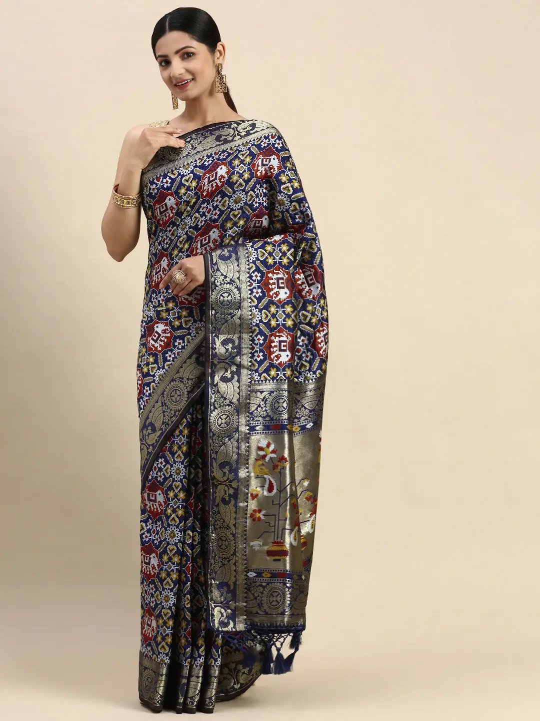 Patola Soft Silk Banarasi Saree With Zari border