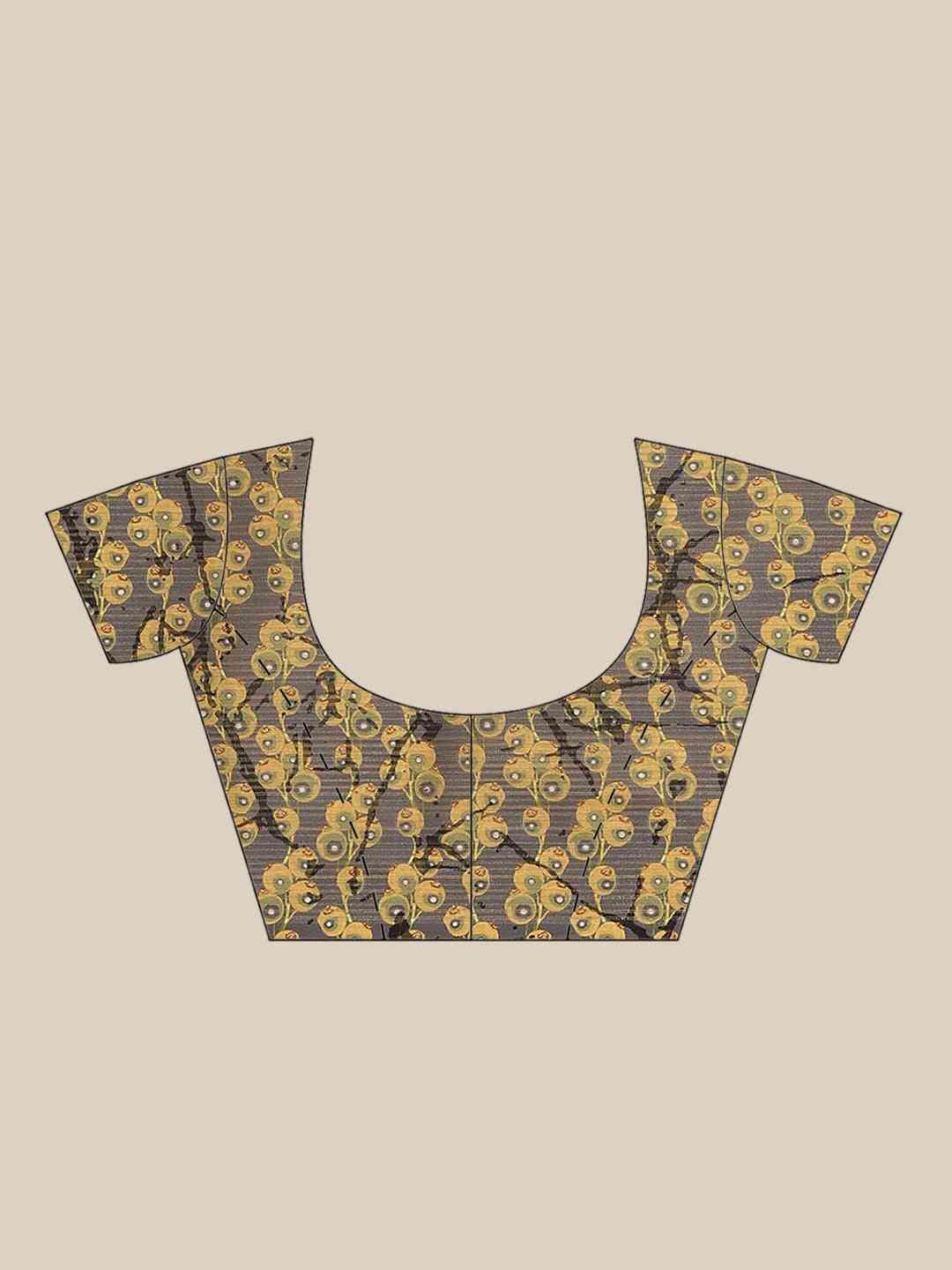 Buy at Vastranand Stylish Poly Chiffon Geometric Print Saree