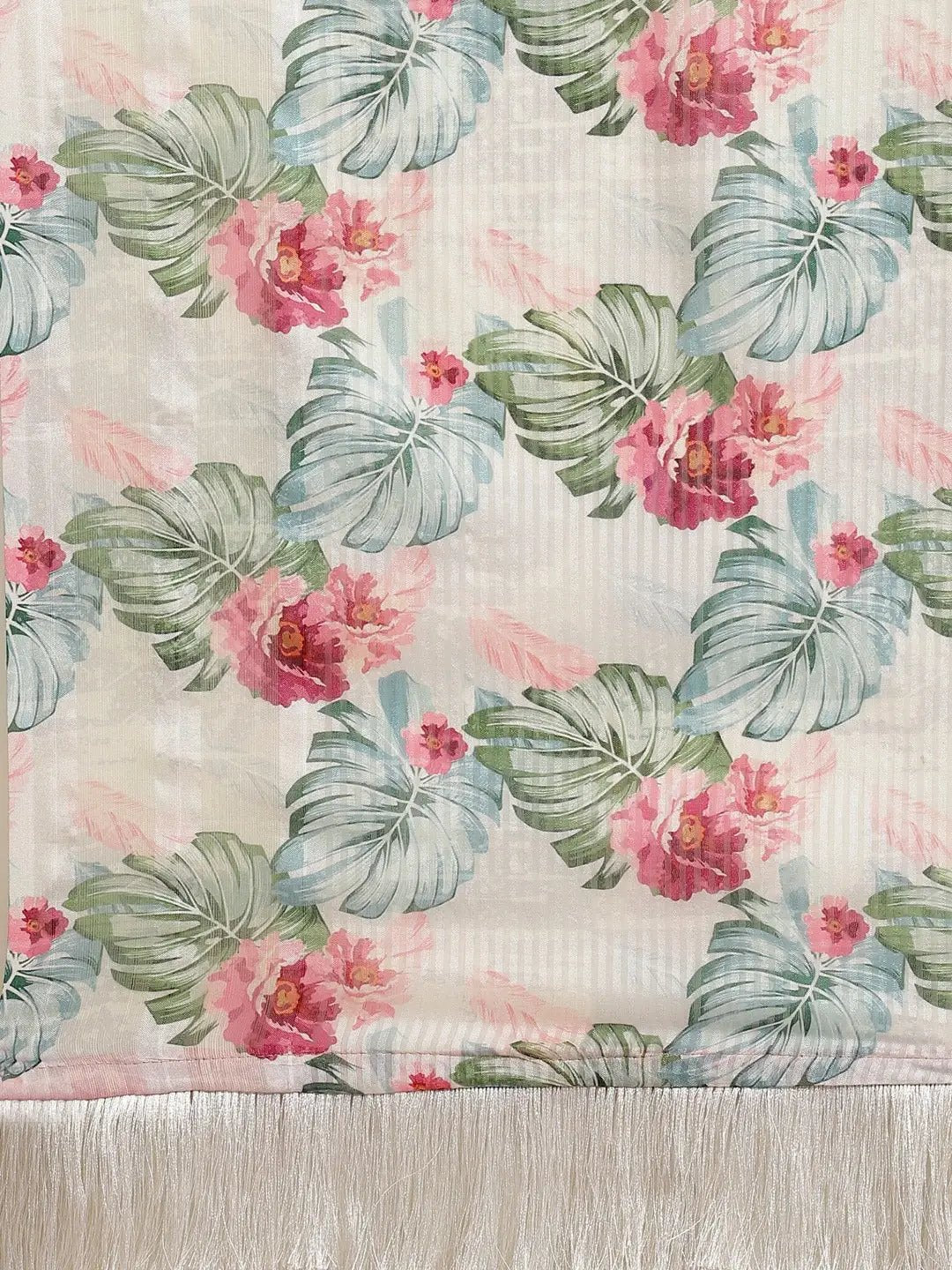 Exclusive Stylish Poly Chiffon Floral Digital Print Saree