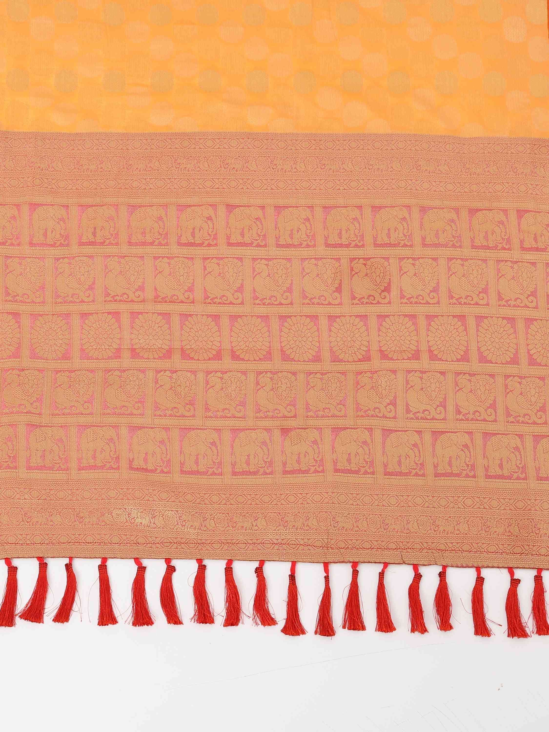Banarasi Silk Kanchi Pattu With Polka Dots Saree