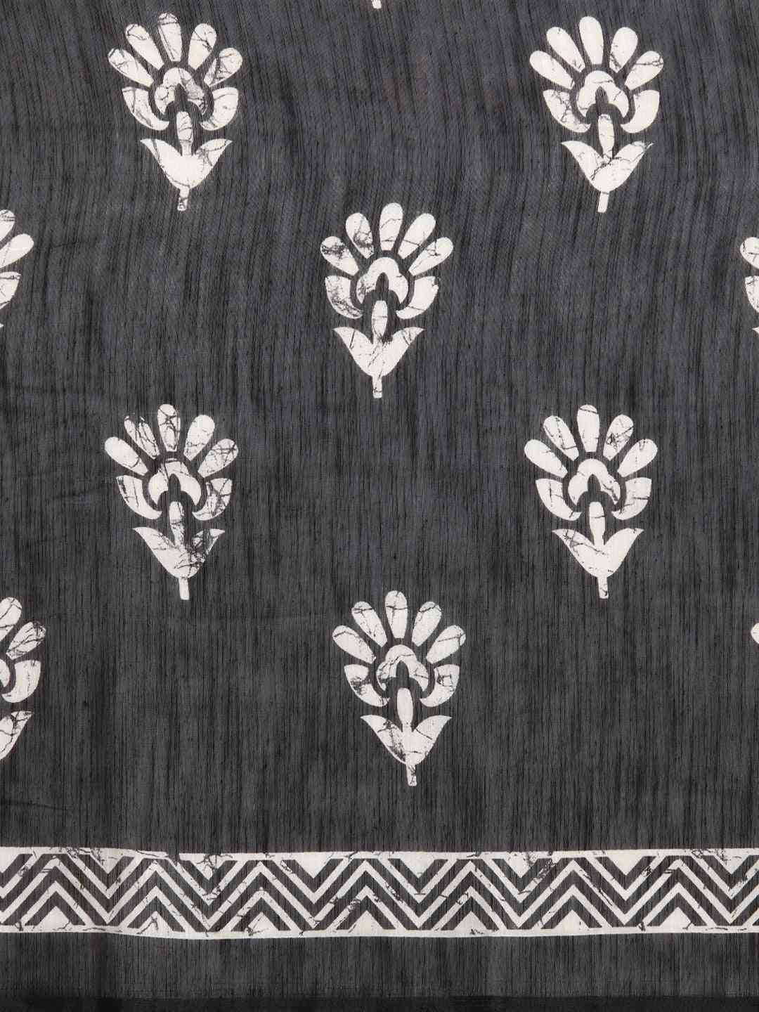 Trendy Black Colour Saree with Printed Border