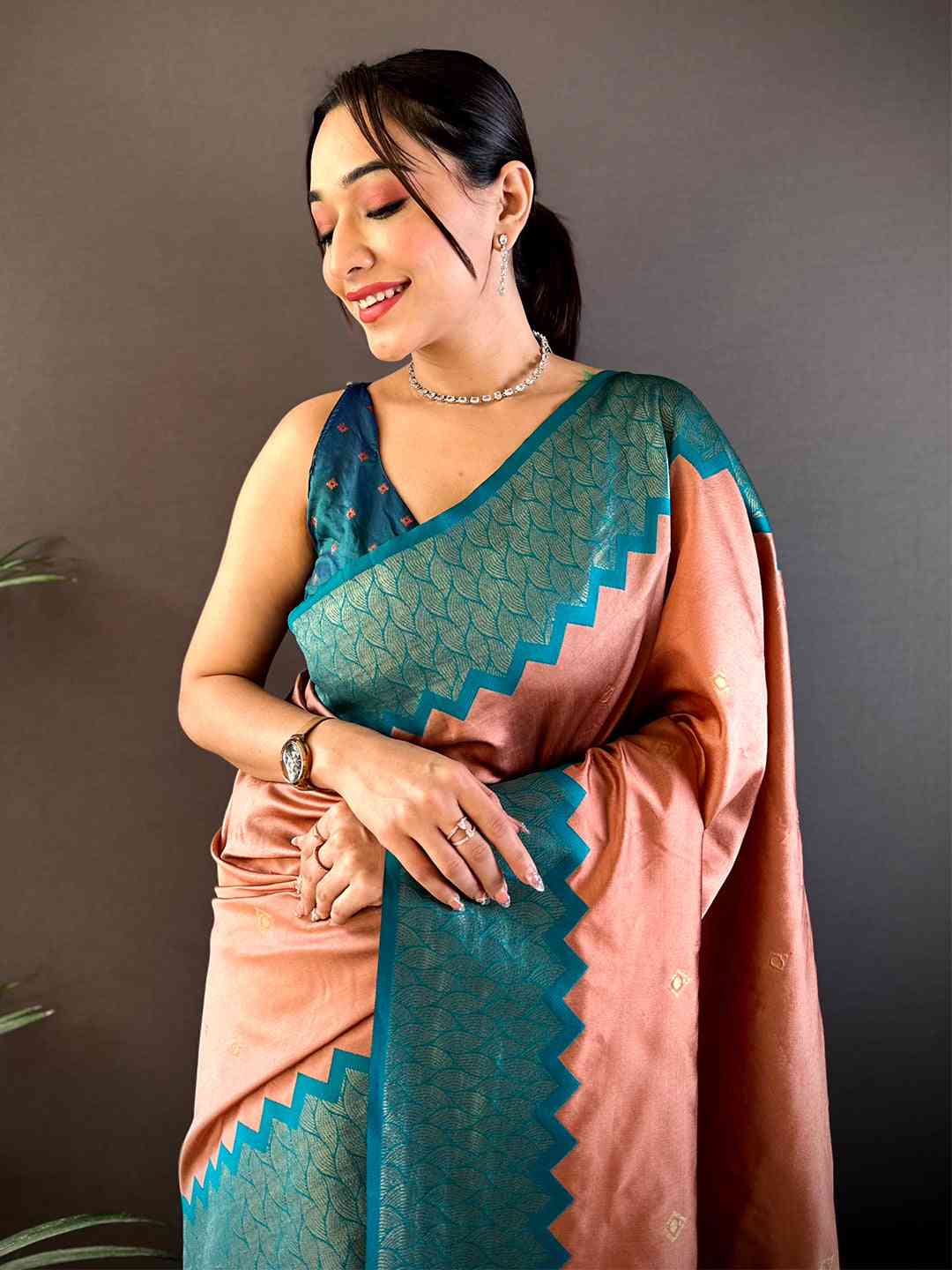 Geometric Print Sarees – Vastranand