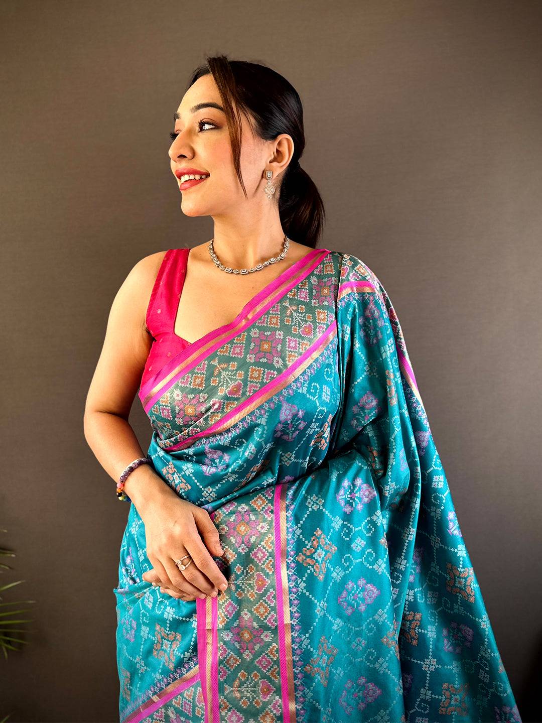 Patola Sarees for Wedding – Vastranand