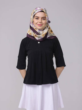 Exquisite Floral Scarf Design