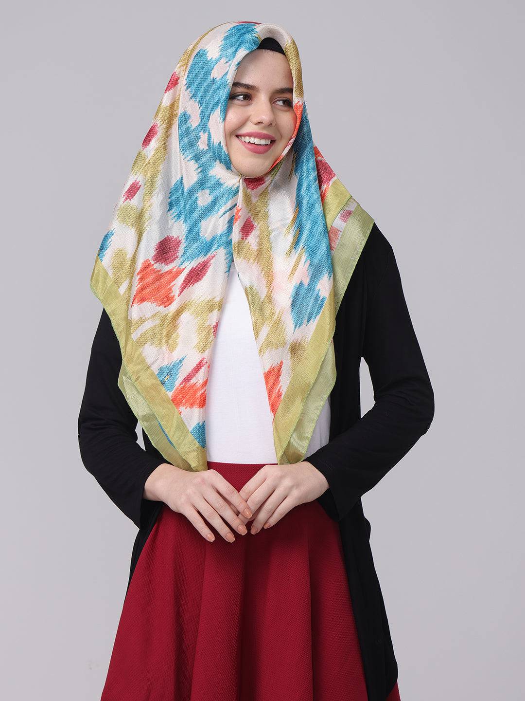 Geometric Elegance Scarf